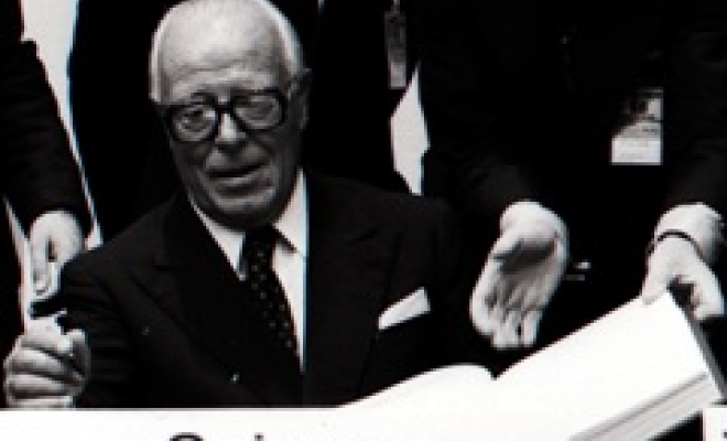 Il 1° agosto 1975 a Helsinki il presidente della Confederazione Pierre Graber appone la sua firma in calce all’Atto finale della CSCE. Fonte: Archivio fotografico Ringier, Aarau.