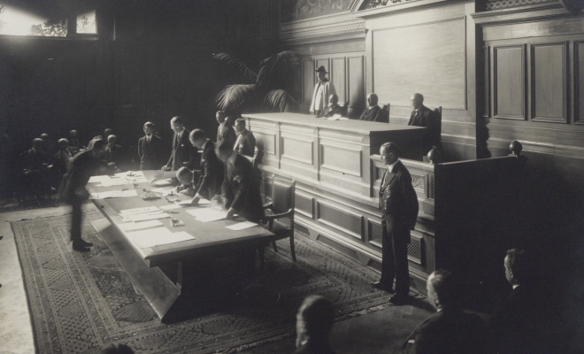 Unterzeichnung des Vertrags von Lausanne am 24. Juli 1923, © Francis de Jongh, BCUL/Iconopôle, Photo Elysée
